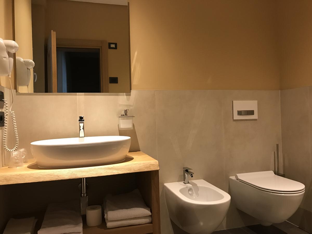 Carla Failela Hotel Valli del Pasubio Bagian luar foto