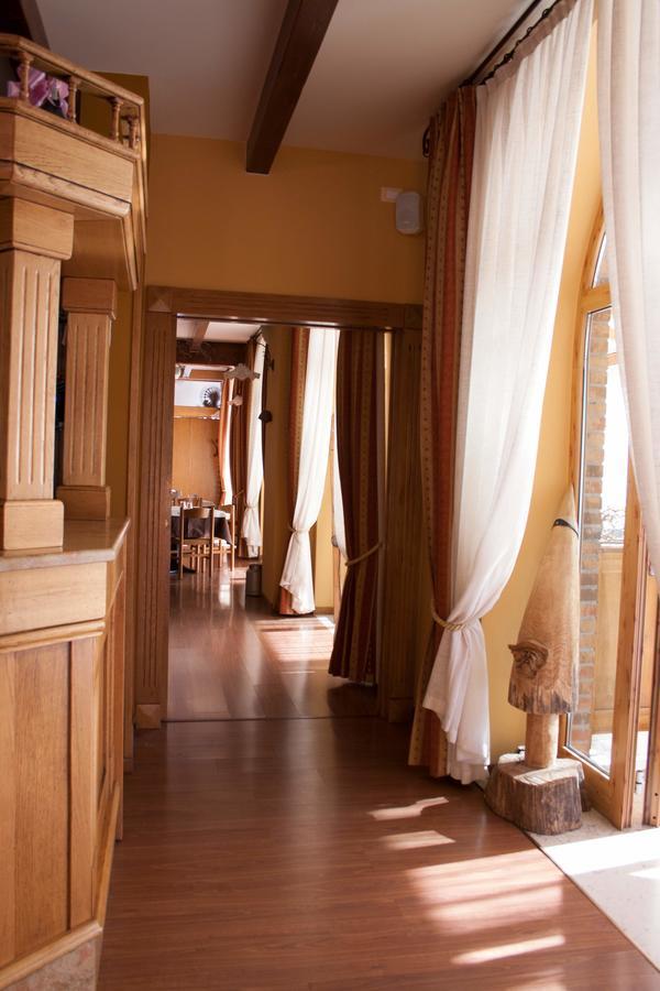 Carla Failela Hotel Valli del Pasubio Bagian luar foto